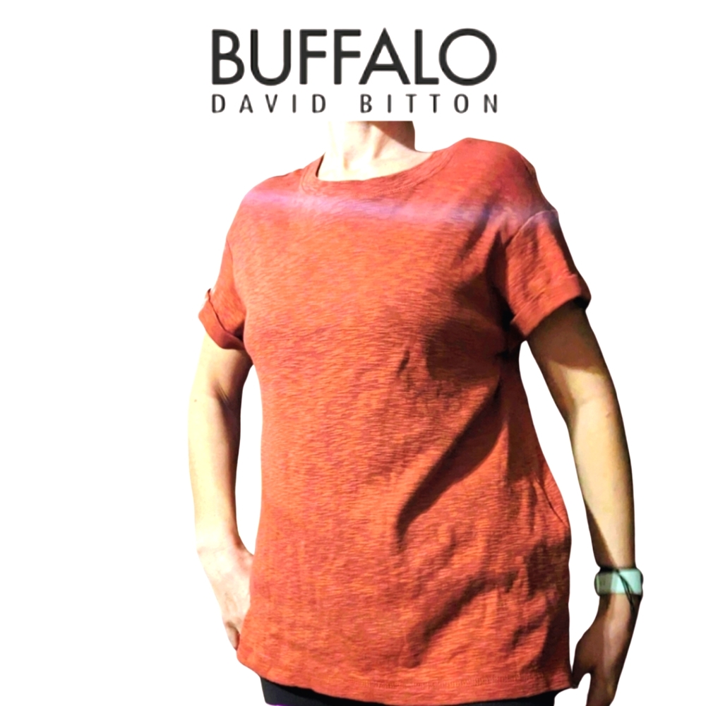 Buffalo David Bitton size small, rust coloured BNWT T shirt